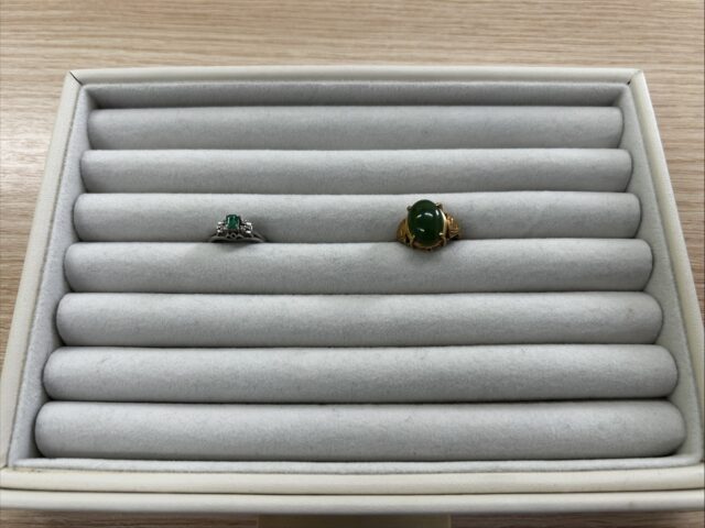 【延岡市のお客様より】看板を見てご来店！美しい色石付きK18リング＆Pt900リングをお買取りいたしました