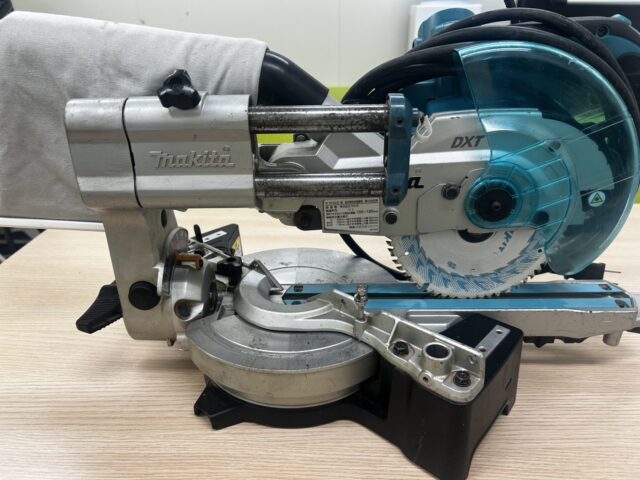 【延岡市のリピーター様より】大人気！マキタ（makita）165mmスライドマルノコをお買取りいたしました